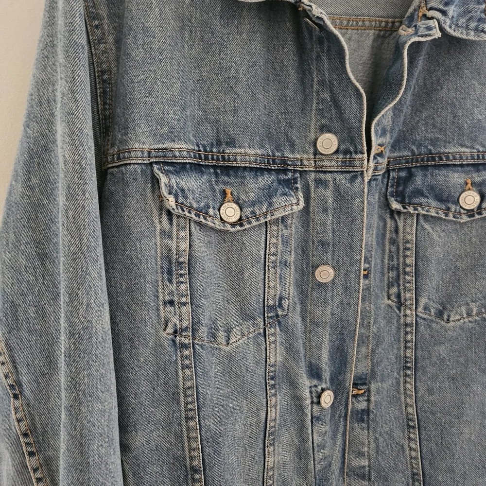 H&M denim jacket - Picture 4 of 5